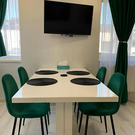 Mamaia Nord Aproape De Paja